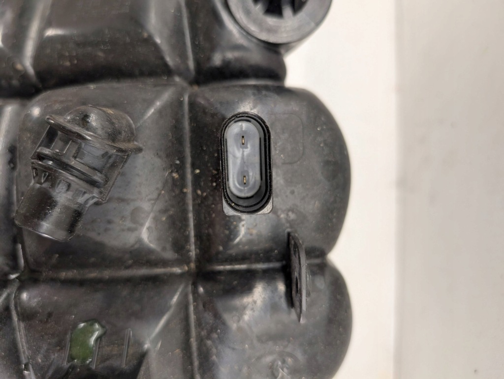 фото №7, Bmw 7 g70 2022 бак розширювальний охолоджуюча рідина