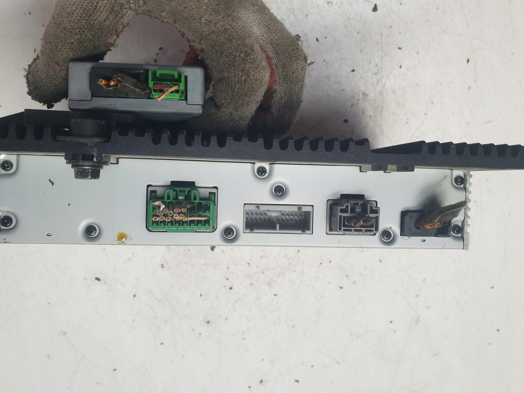 фото №3, Усилитель радио volvo v50 30732825