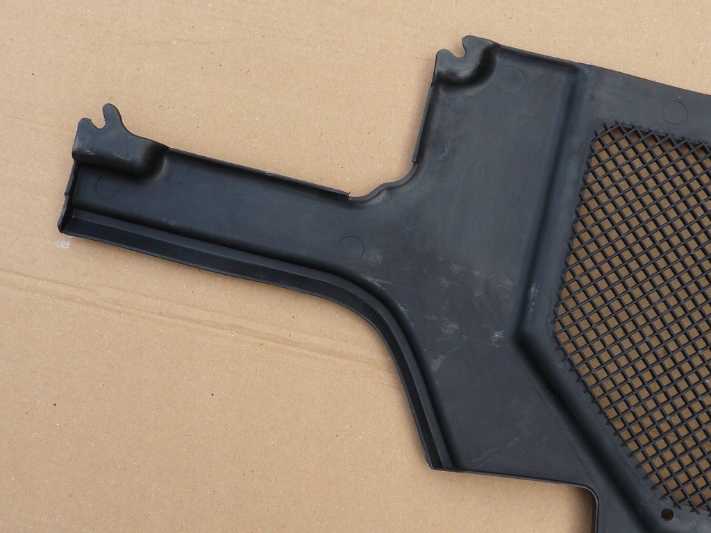 фото №6, Audi a8 d2 lift жабо праве 4d1819404d