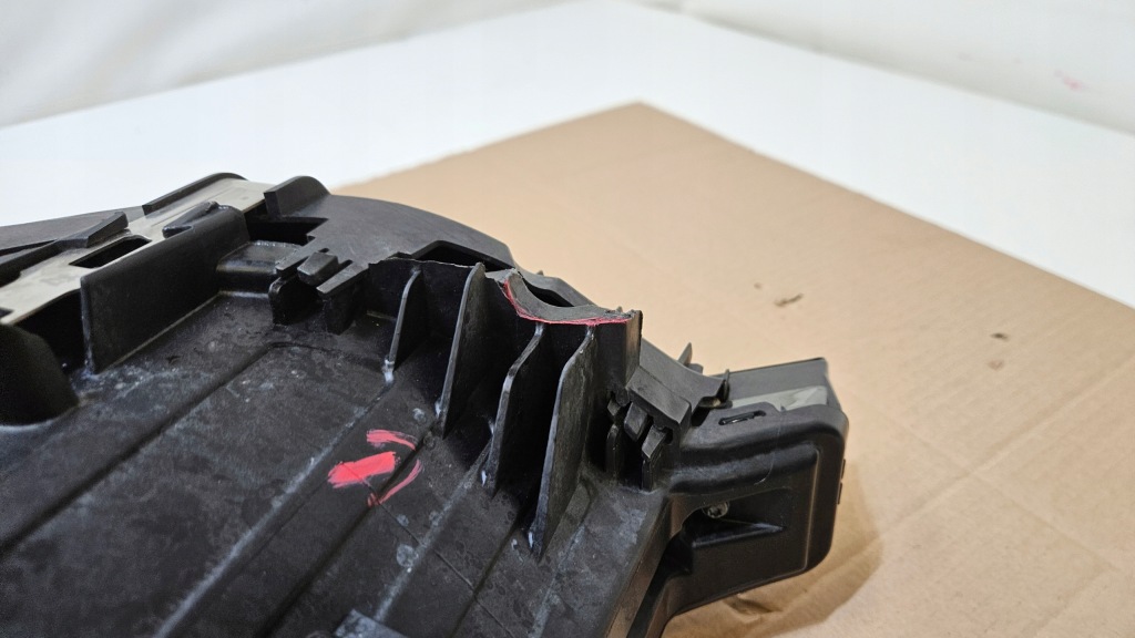 Фара перед передняя правый  volvo xc60 2 рестайлинг  full led 32337383 Доставка