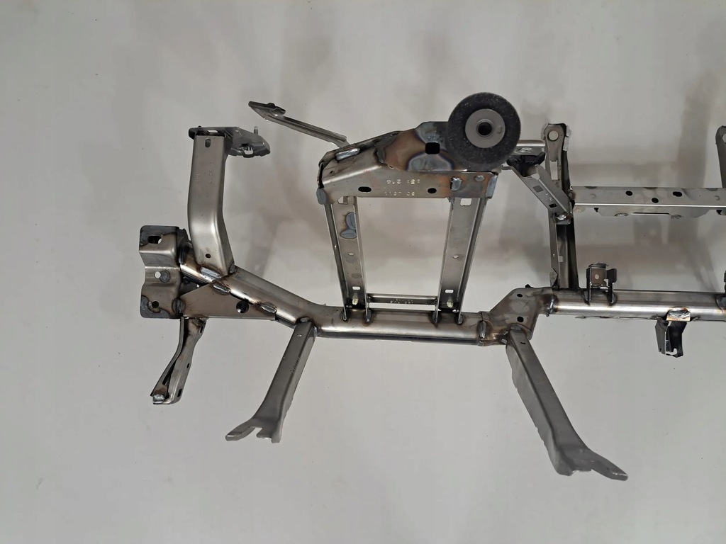 фото №11, Bmw x4 g02 2023 елементи кріпильні