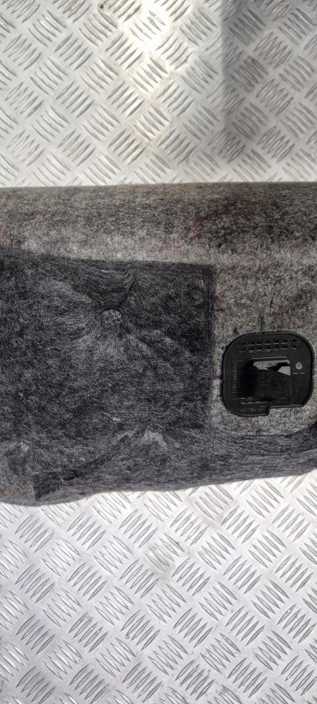 Opel insignia kombi b обшивка обшивка багажника левая 39121868 Доставка