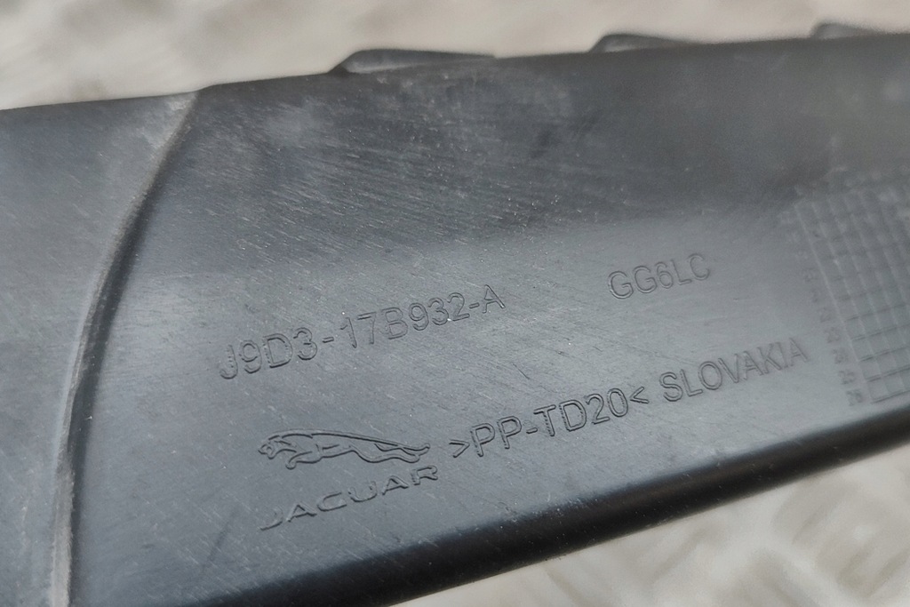 фото №6, Jaguar i-pace x590 задній правий кронштейн бампера j9d3-17b932-a електрика 22