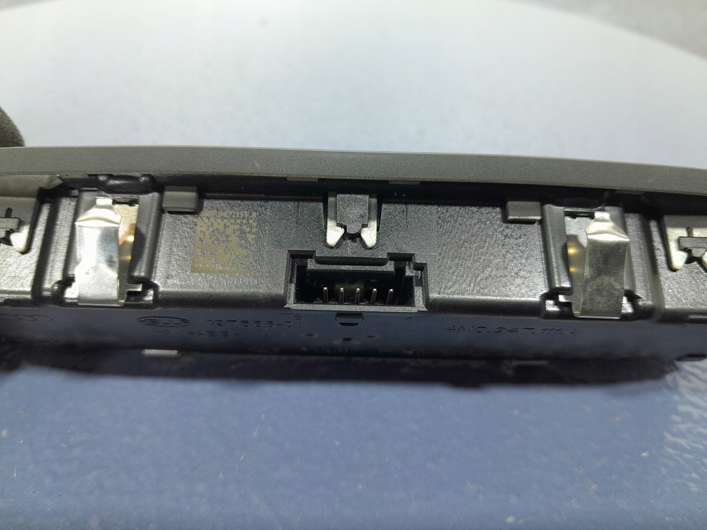 фото №6, Audi q7 ii 4m lift лампа потолочный czarna 4m0947111a