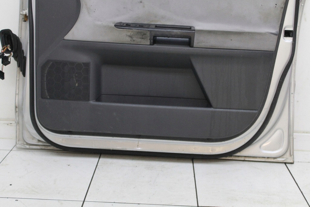 фото №12, Двері правий перед праве передні volkswagen vw polo 9n cross 2001r- la7w