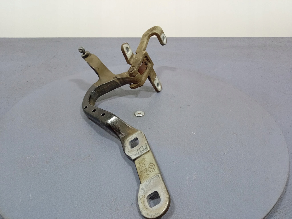 Купить Bmw x4 f98 g02 петля задний крышки багажника левое  7424413