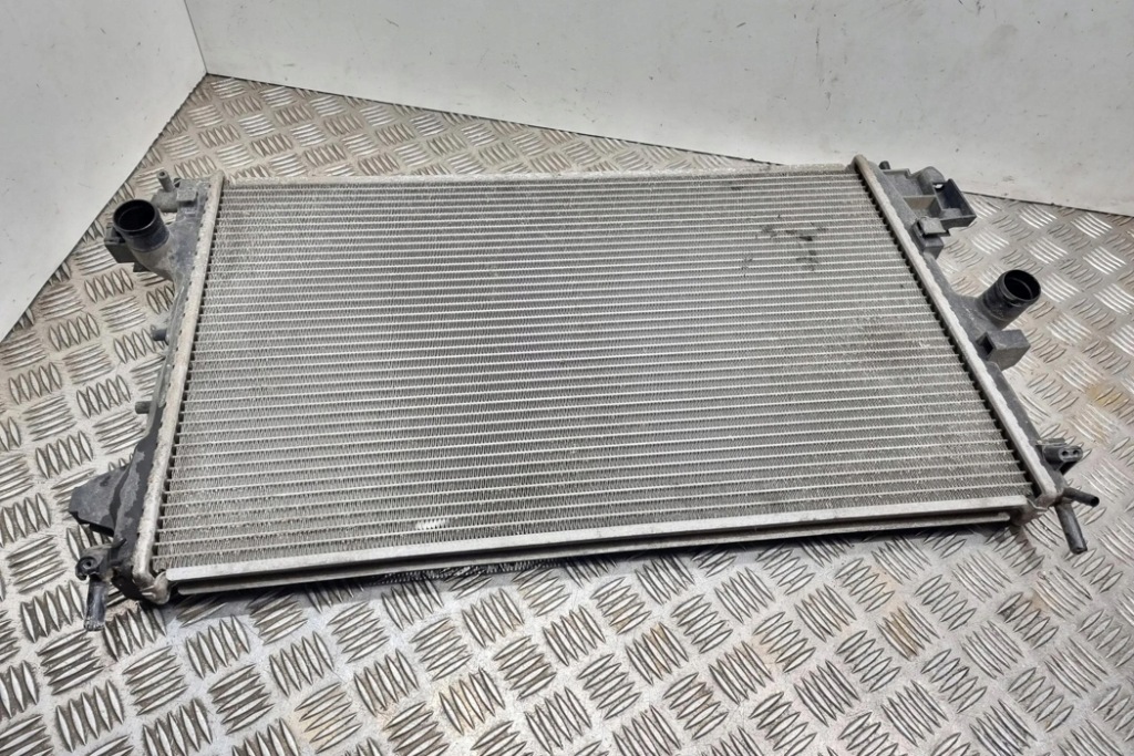 Радиатор воды opel vectra c 6191401e 1.9l дизель 88kw 2005 Недорого