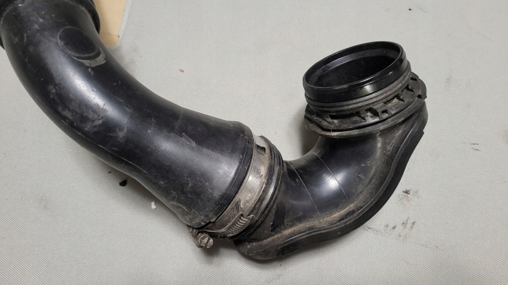 Opel insignia, рестайлінг  2.0 cdti 170km, труба, шланг інтеркулер 13419442 Доставка