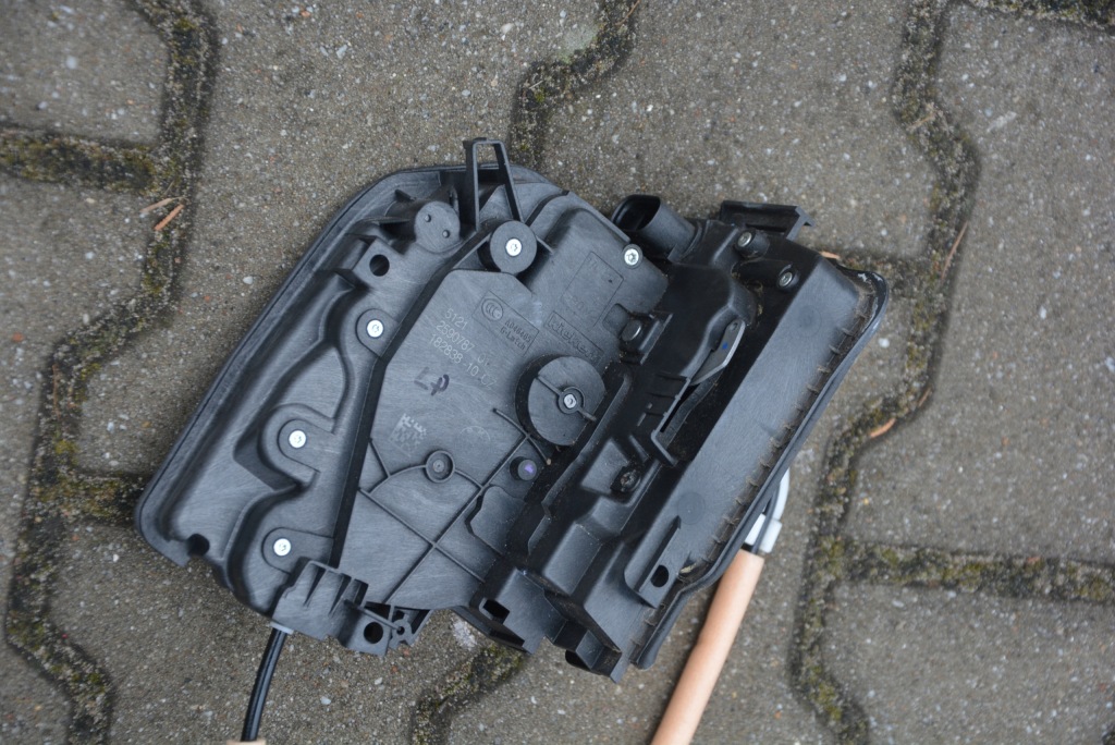 Купить Замок дверь левый перед bmw g30 2590787