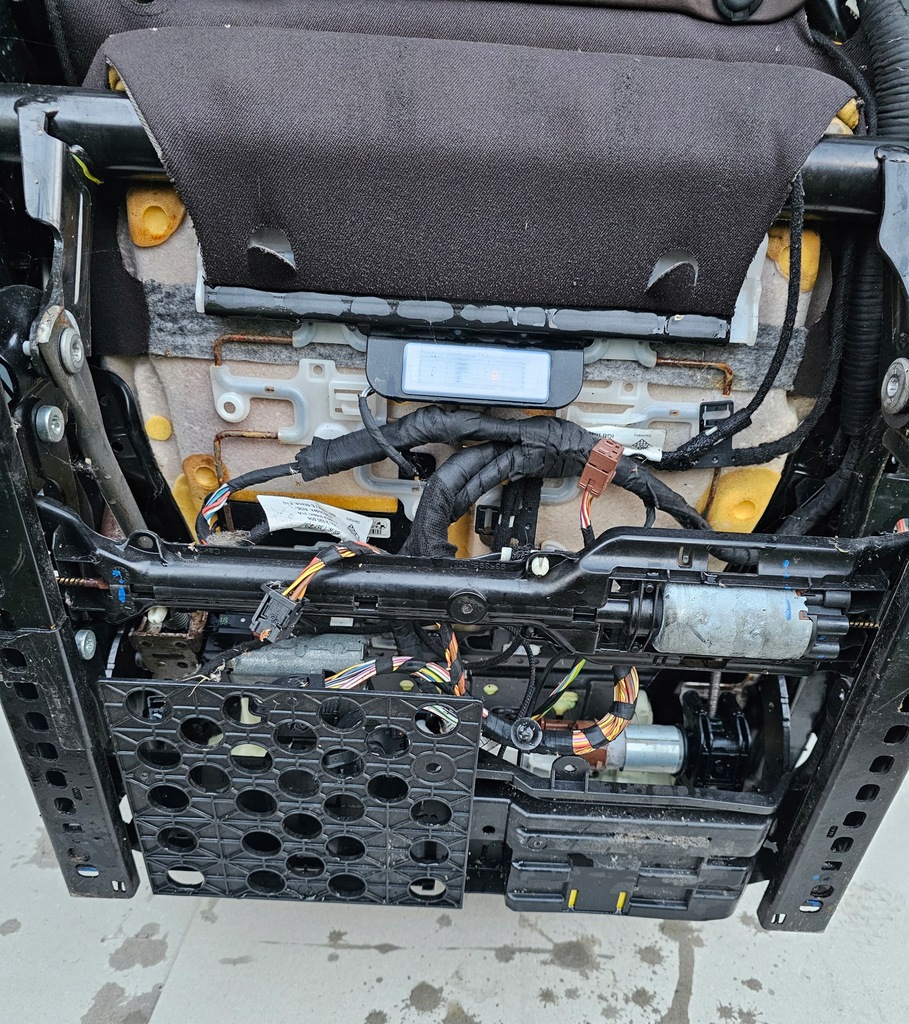 фото №7, Bmw 5 g30 g31 m5 f90 6 g32 7 g11 g12 сиденье пассажира правый mokka