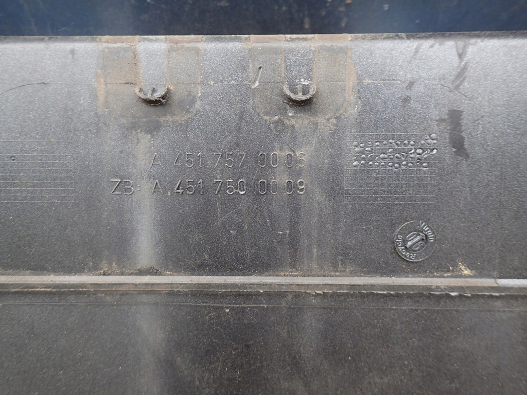 фото №4, Кришка багажника задня накладка smart for two fortwo 451