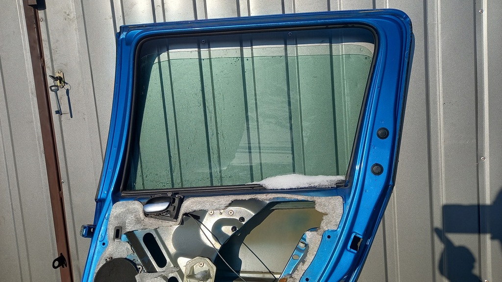 фото №7, Двері праве задня peugeot 206 2.0hdi 03r hb