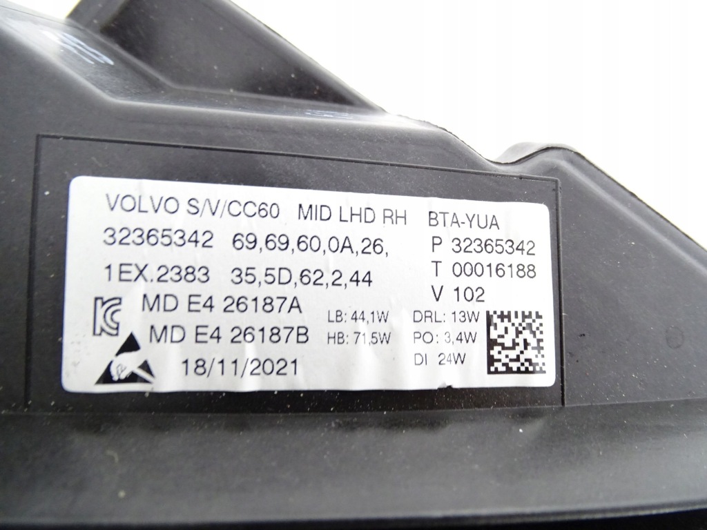 Фара перед передняя правый  volvo s60 v60 mid led в Украине