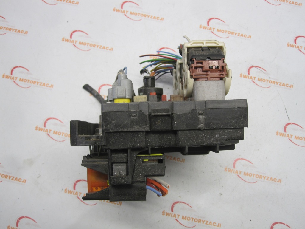 фото №5, Peugeot 5008 i коробка запобіжників 9675877980