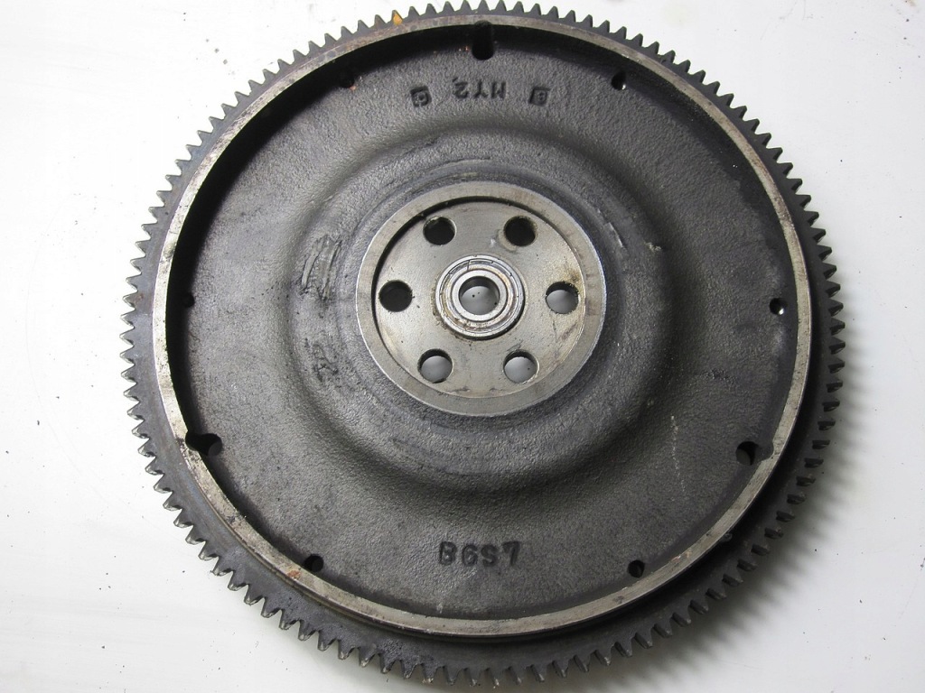 фото №1, Колесо маховик mazda 323f ba 1.5 95r