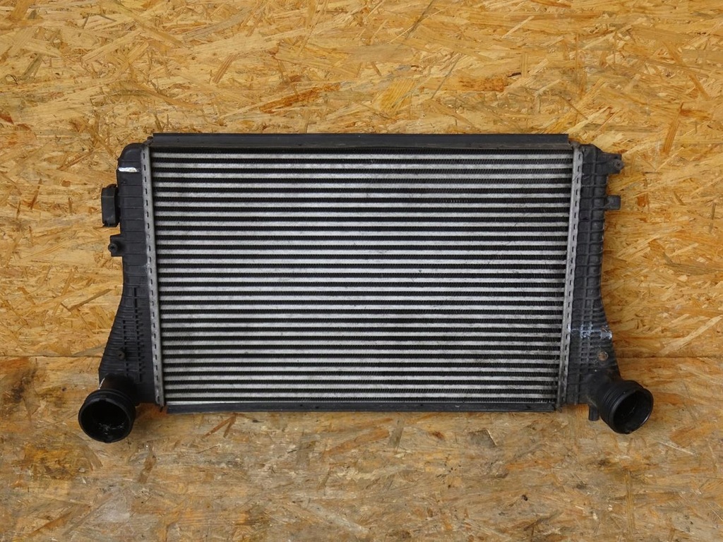 фото №9, Golf v audi a3 8p tt 8j leon ii 2.0 tfsi радиатор интеркулер 1k0145803s