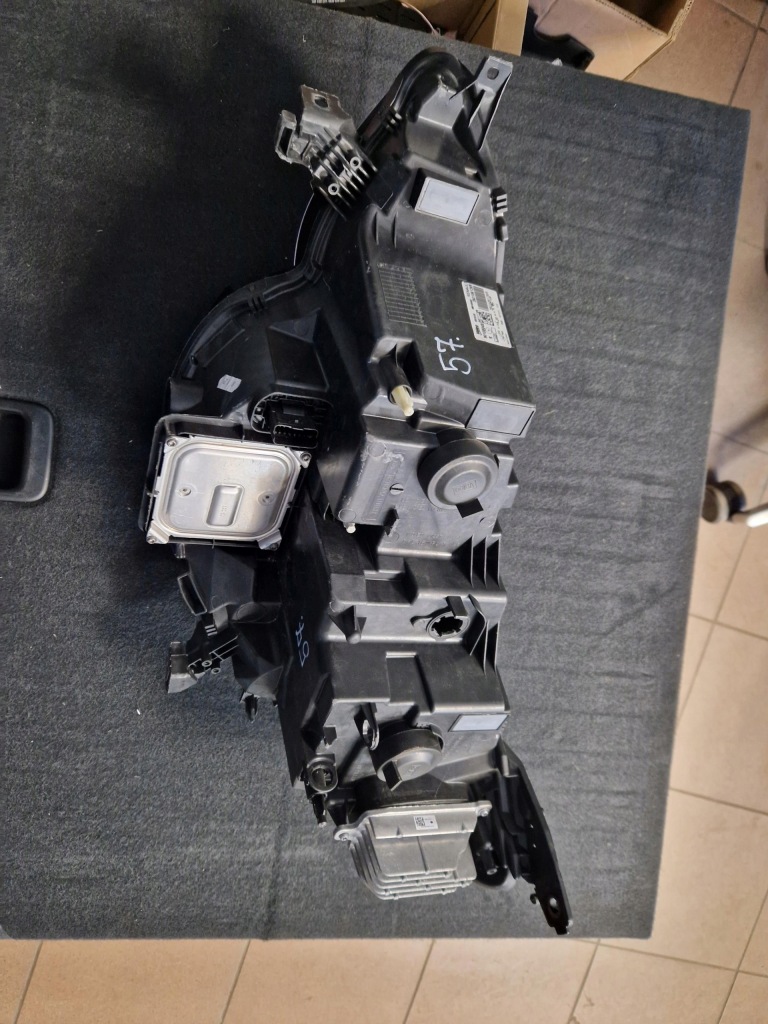 Фара правая  перед передняя full led pure vision renaul megane iv 260106126r в Украине