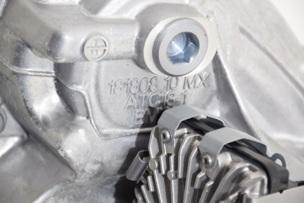 Bmw g20 g22 g30 g11 g01 g05 розподільник редуктор коробка приводу xdrive vtg Доставка