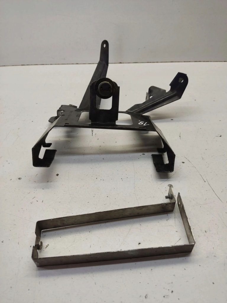 Другая часть отсек двигателя перед mercedes-benz ml w164 a1645451840 Недорого