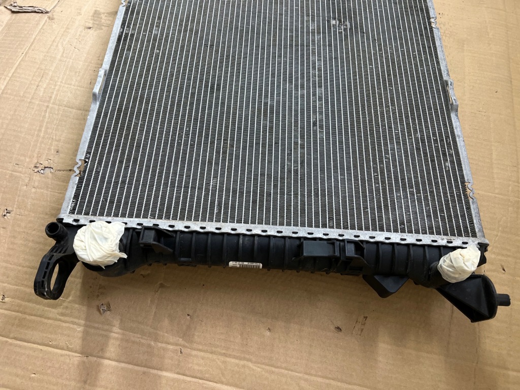 Audi q5 3.0 tdi 8r радіатор води оригінал європа Ціна