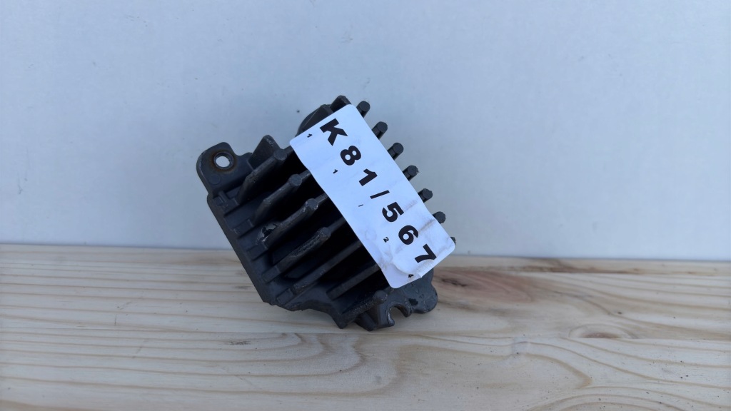 фото №1, Tesla 3 model y перетворювач модуль лампи led jeż b109037-b k81/567