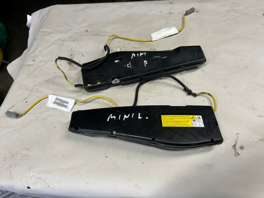 фото №1, Mini r56 подушка сидіння ліва