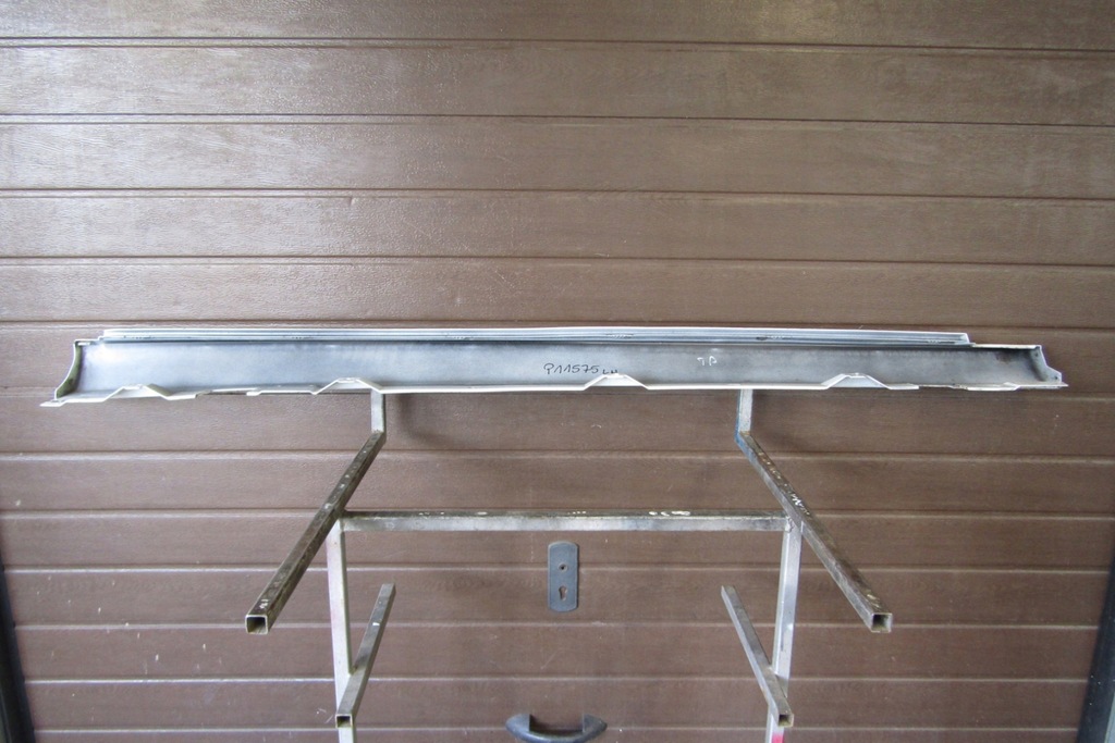 фото №6, Молдинг поріг ліва mercedes a 177 захист поріг 18