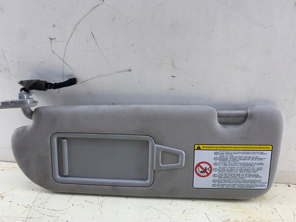 фото №1, Hyundai i40 козырёк левый