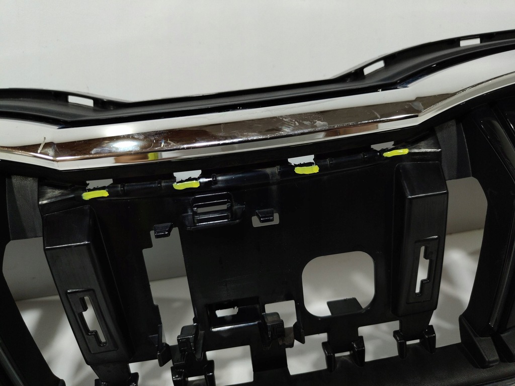 фото №8, Skoda octavia iv решётка радиатора решётка радиатора бампера 5e3853653c + рамка хромированная