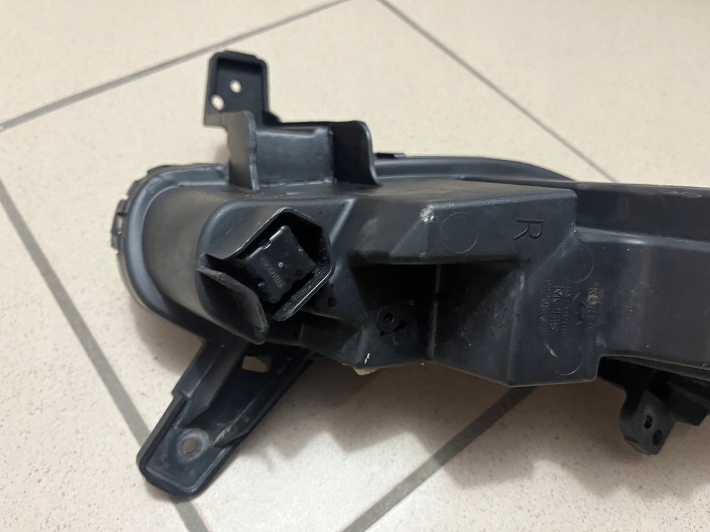 фото №11, Hyundai i30 i-30 iii 3 fastback 17- лампа led drl противотуманная фара правый