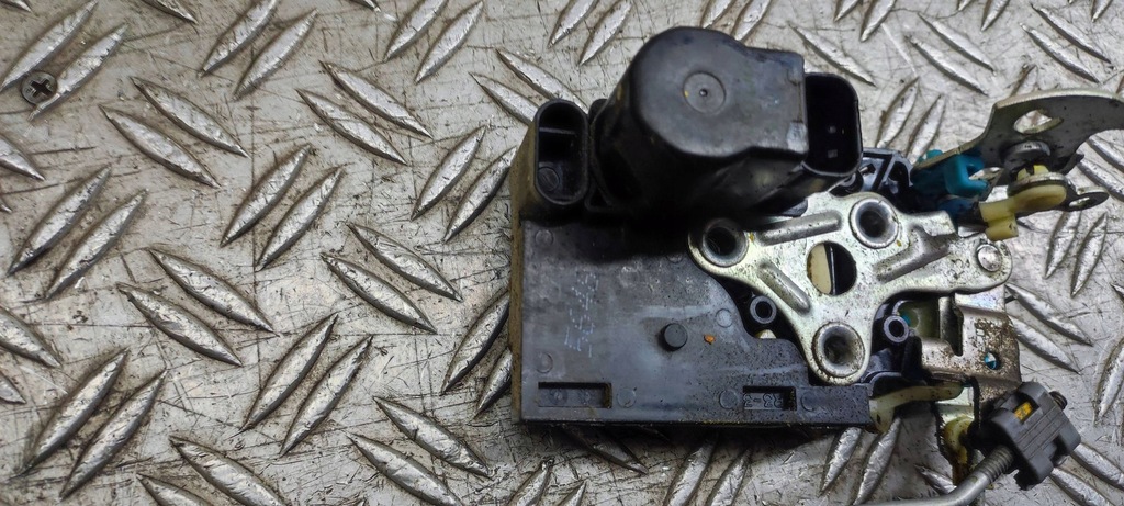 фото №8, Chevrolet spark 2008 перед сторона права замок двері передніх