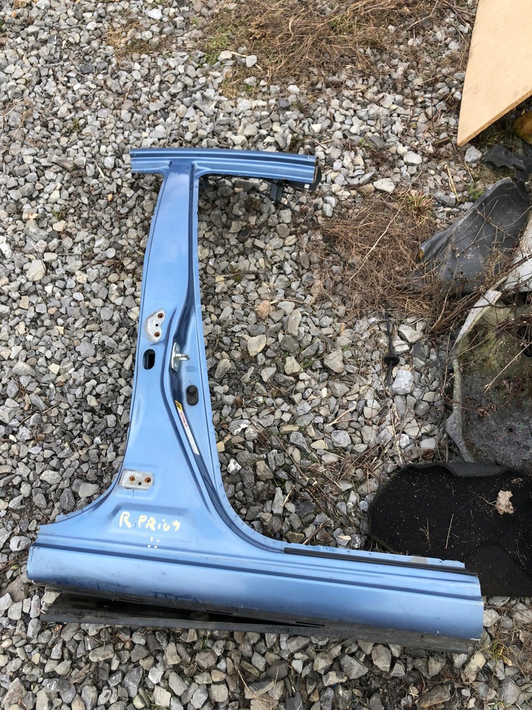 фото №1, Toyota prius ii 2003-2009 блок двигуна b поріг правий