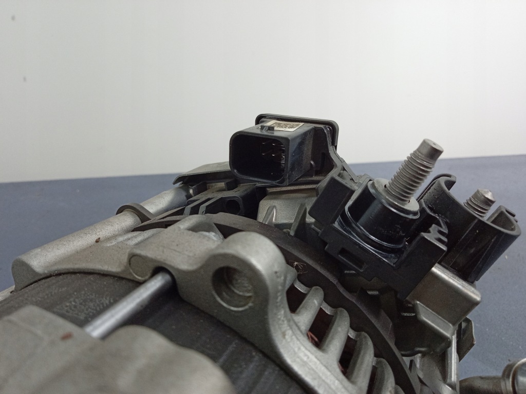 фото №6, Bmw x3 g01 g02 g20 2.0 b48 генератор 48v 8490440