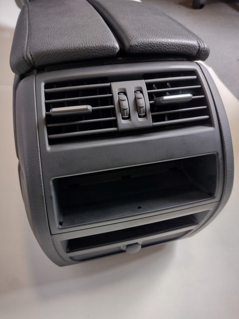 фото №4, Туннель подлокотник решётки обдув bmw f11 europa