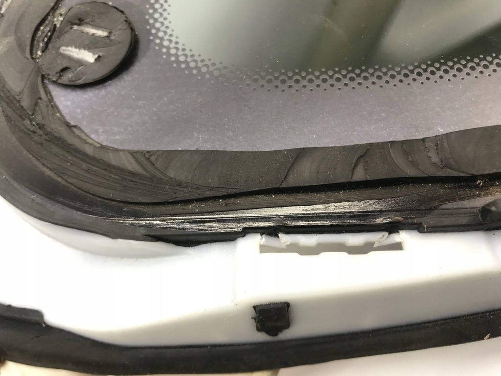 фото №11, Porsche cayenne coupe стекло треугольник 9y3845297d