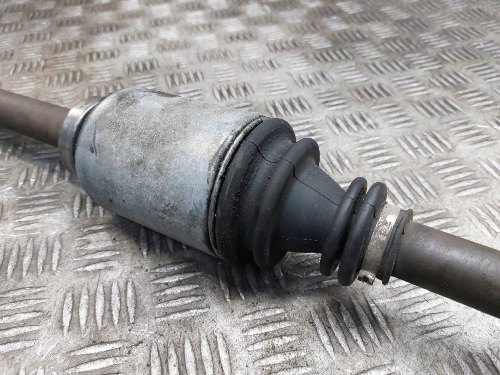 Привідний вал правий перед 6b права довга renault trafic 2 1.9 dci Доставка