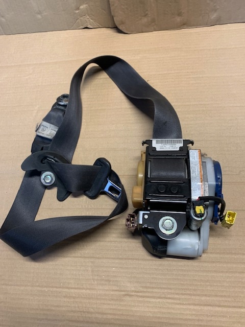 фото №1, Honda accord viii pas натягувач правий передній перед europa 08-15r радар cmbs