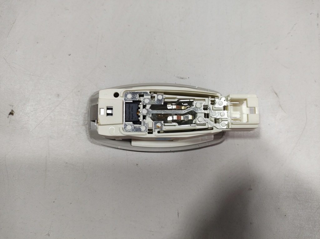 фото №6, Renault kadjar 16r- лампа стельовий освітлення 264304513r