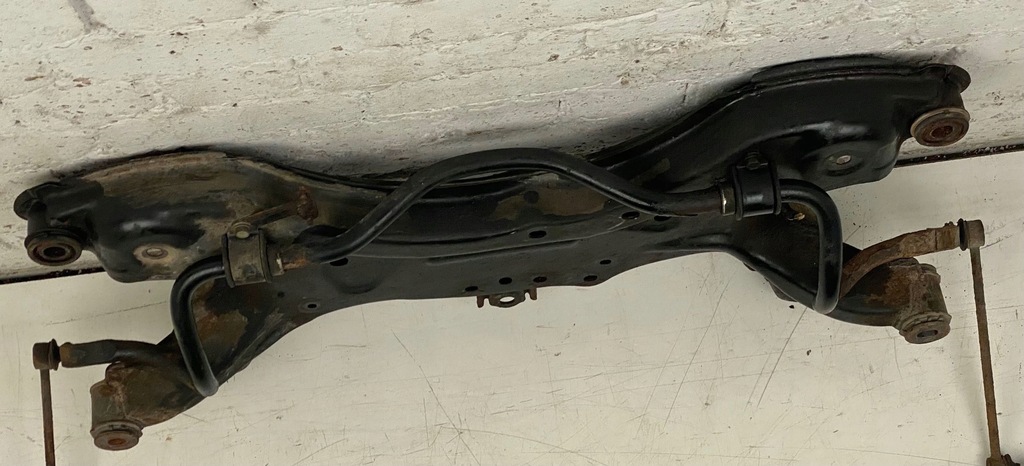 фото №5, 2005 toyota avensis t250 подрамник передние