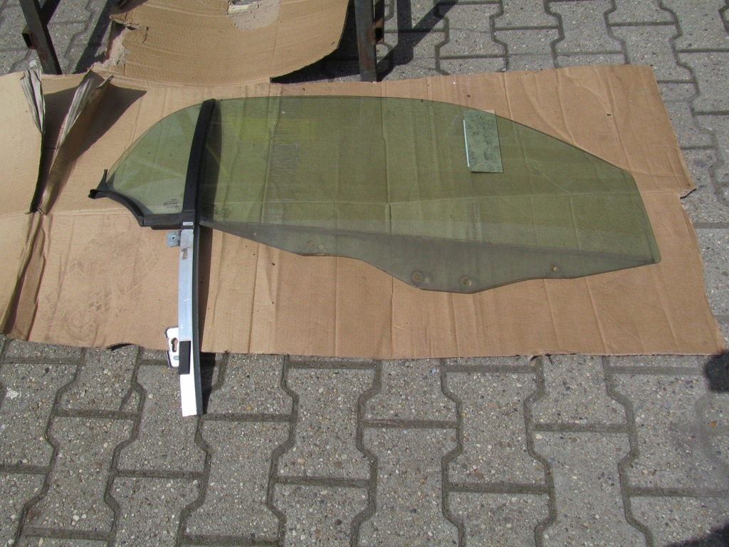 фото №8, Smart fortwo 98-04 скло двері права малий c402