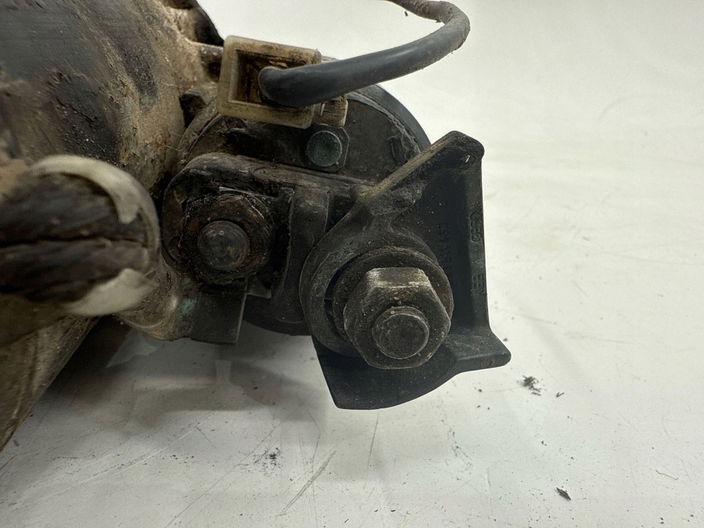 фото №8, Audi a6 s6 c4 4a 1997 перед стартер