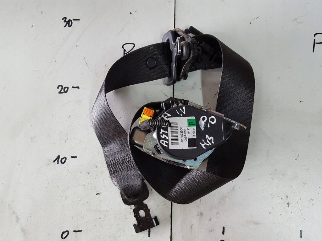 Купить Opel astra iv j 09-15r ремень безопасности правый  перед 5d