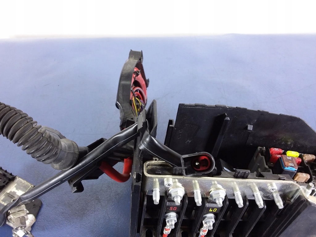 фото №10, Volvo v60 i lift коробка предохранителей