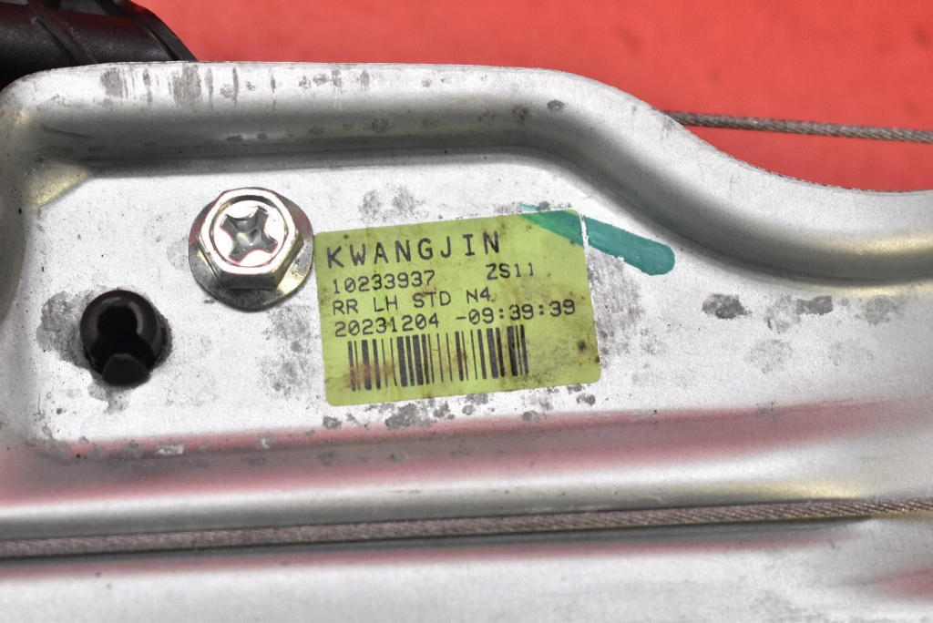 Підйомник скло ліве задні 10233937 mg zs 2 2 рестайлінг  19-24 Зі Шроту