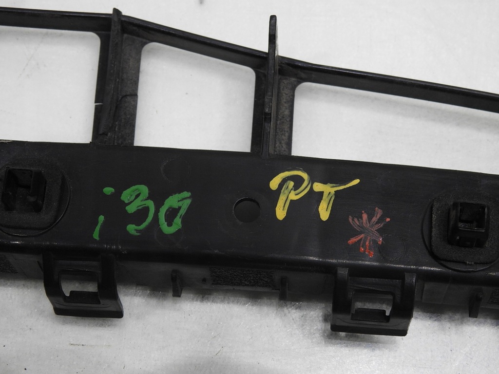 фото №8, Направляющая бампера правый задняя hyundai i30 i 86614-2l000