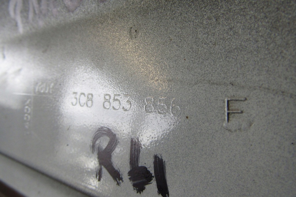 фото №10, Молдинг поріг права vw passat cc 3c8 lift 11-