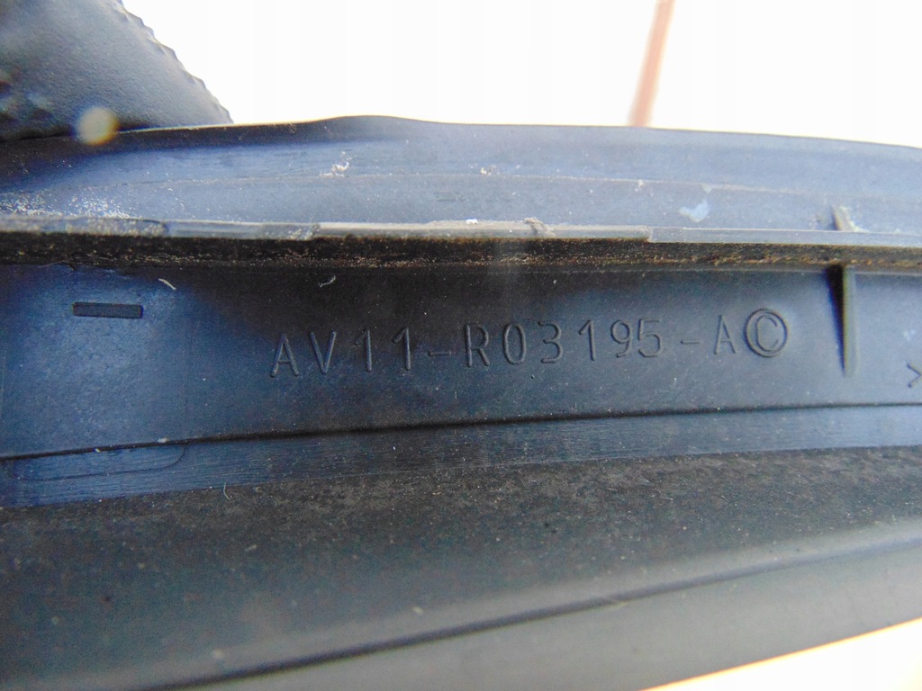 фото №11, Молдинг скребок стекло лобовое левая правая ford b-max