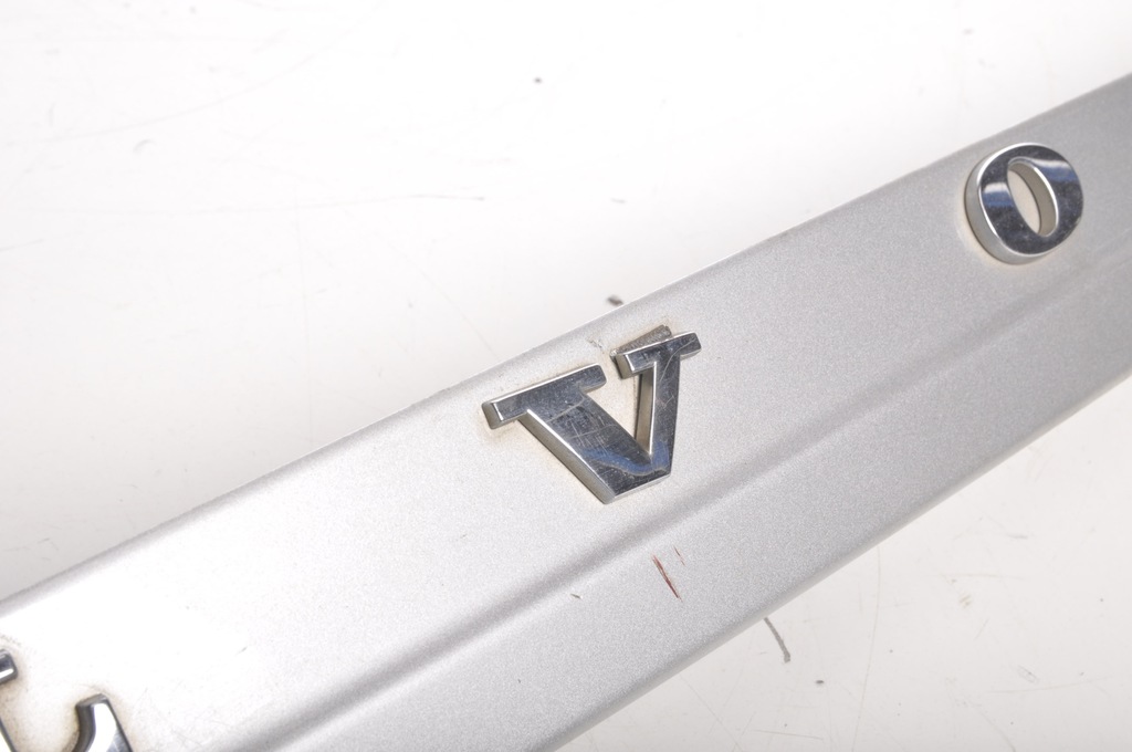 фото №8, Volvo v50 накладка молдинг крышки 426-26