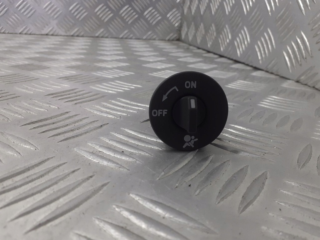 фото №1, Переключатель подушек renault scenic ii 8200169589