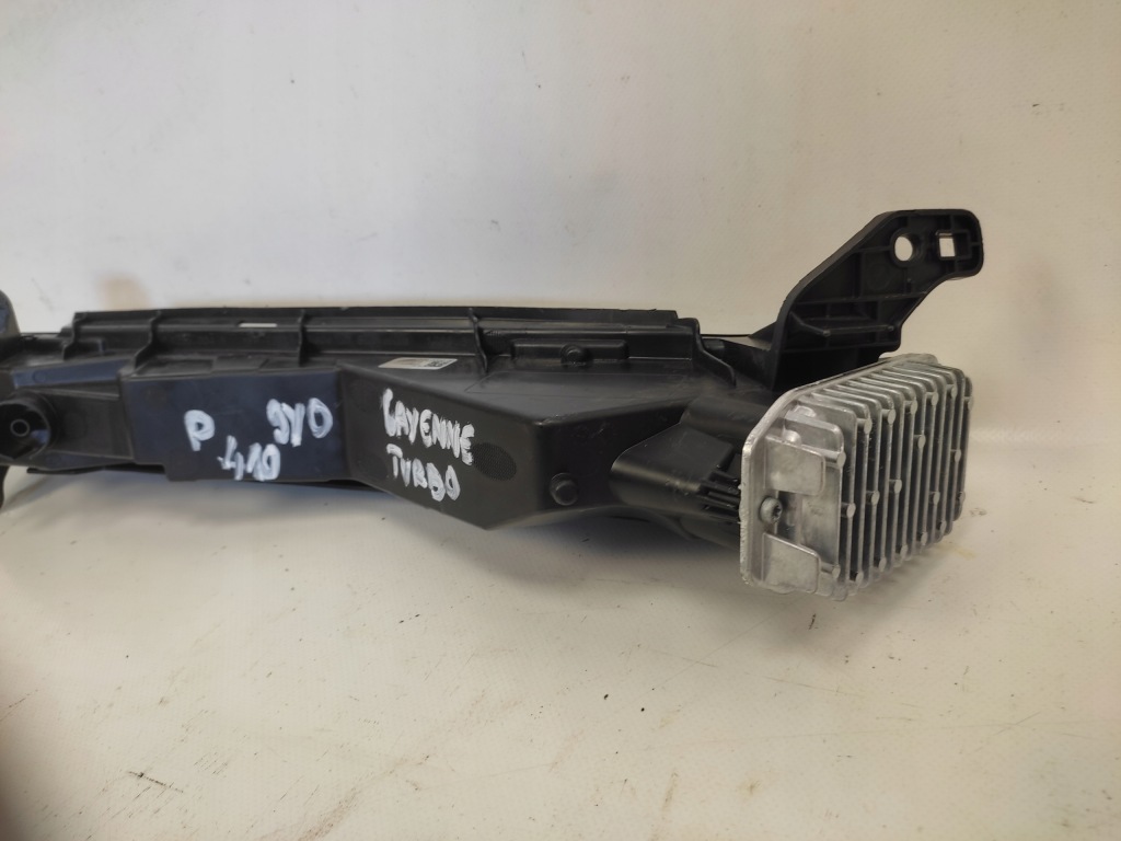 Porsche cayenne 3 рестайлінг  turbo 9y 9y0 drl led правий 2023- Київ